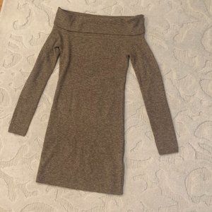*NWT* Size XS Aritzia Wilfred - ROMOLO Sweater Dress